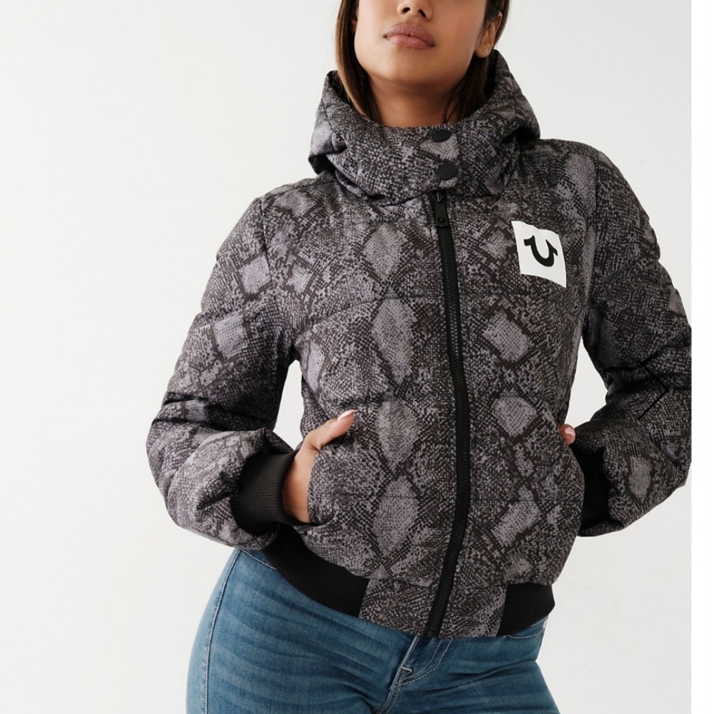 Women's true religion coat size large